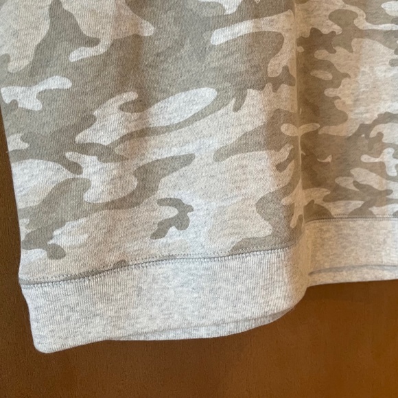 GAP Camo Sweatshirt Dress XS :: CUTE and COMFY!!! - Picture 8 of 9